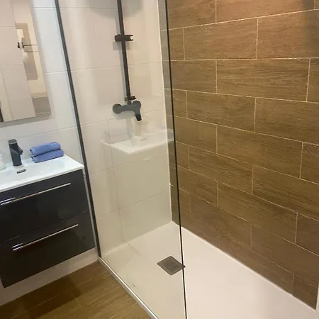 Apartamento El Vallin ヒホン